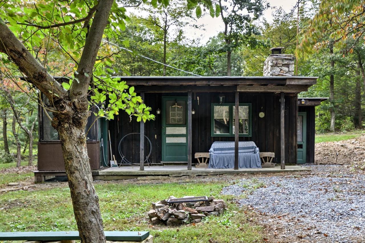 Rustic Bedford Cabin Near Hunting And Fishing Villa Bagian luar foto